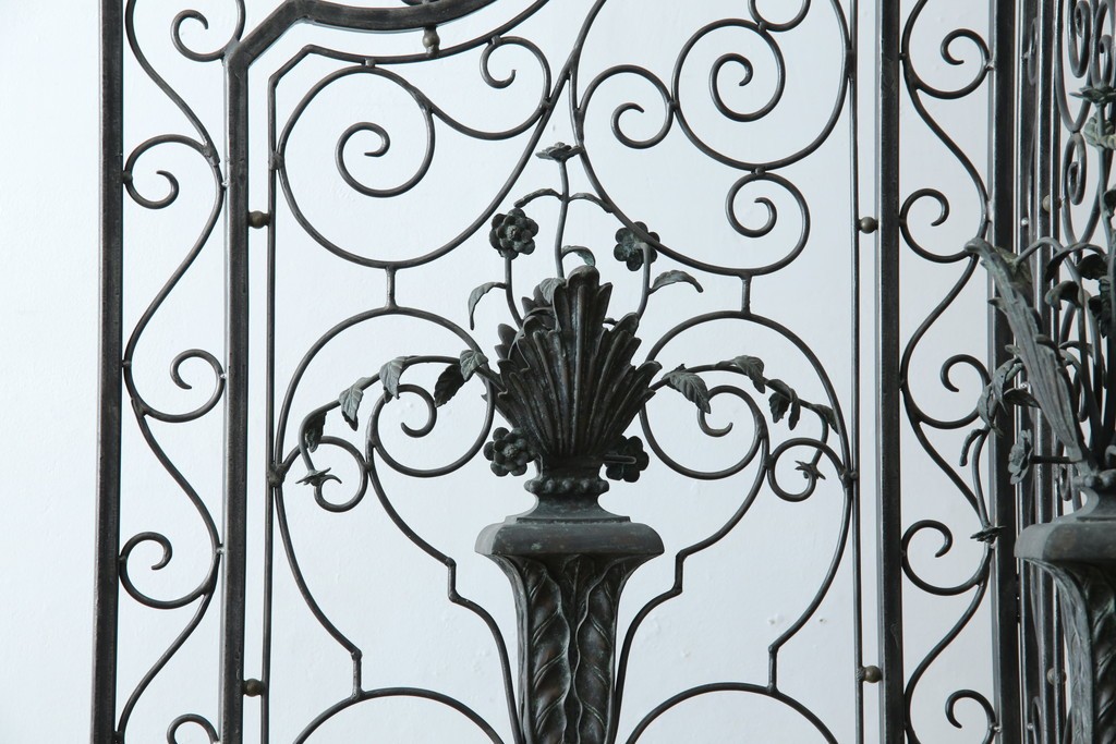 中古　美品　イギリス製　MAITLAND-SMITH(メートランドスミス)　ヨーロピアンクラシックなデザインがお洒落なパーテーション(間仕切り、衝立て、つい立て)(定価約50万円)(R-062017)