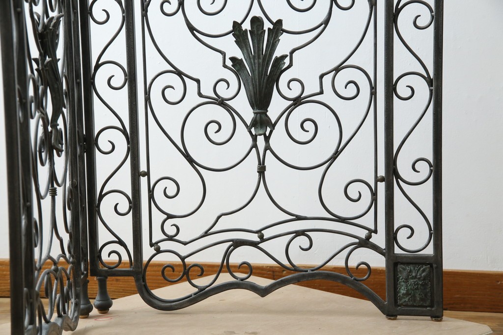 中古　美品　イギリス製　MAITLAND-SMITH(メートランドスミス)　ヨーロピアンクラシックなデザインがお洒落なパーテーション(間仕切り、衝立て、つい立て)(定価約50万円)(R-062017)