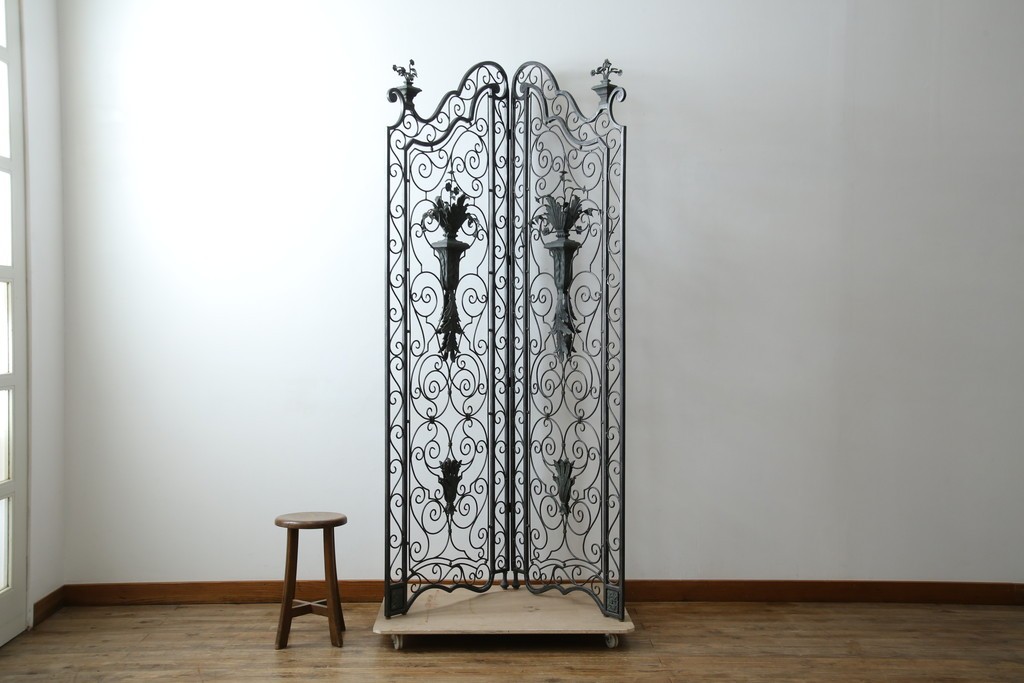 中古　美品　イギリス製　MAITLAND-SMITH(メートランドスミス)　ヨーロピアンクラシックなデザインがお洒落なパーテーション(間仕切り、衝立て、つい立て)(定価約50万円)(R-062017)