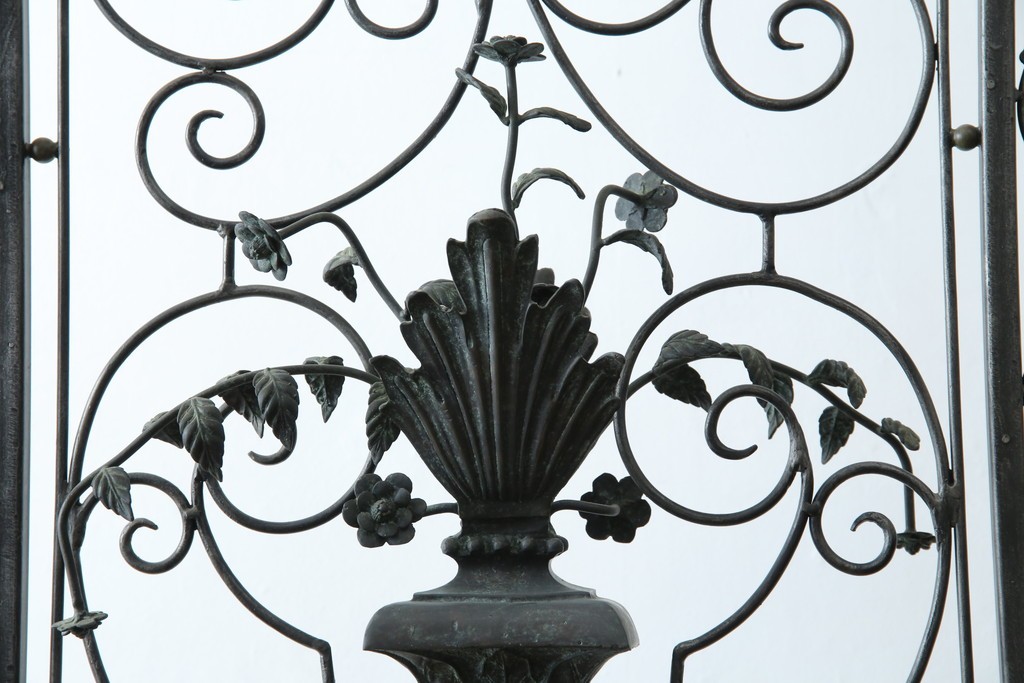 中古　美品　イギリス製　MAITLAND-SMITH(メートランドスミス)　ヨーロピアンクラシックなデザインがお洒落なパーテーション(間仕切り、衝立て、つい立て)(定価約50万円)(R-062017)