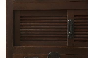和製アンティーク　明治期　檜(ヒノキ)材　横桟引き戸の美濃帳場箪笥(収納棚、戸棚、時代箪笥、和タンス)(R-062018)