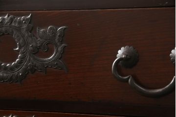 和製アンティーク　明治期　前面欅(ケヤキ)材　凝った金具が魅力的な仙台箪笥(時代箪笥、収納たんす、衣装タンス、和箪笥、引き出し)(R-062024)