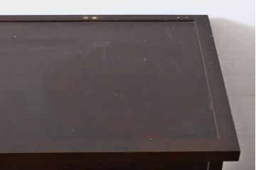 中古　北海道民芸家具　脚(台輪)付きリメイク　和洋どちらにも合うシックなキャビネット(食器棚、カップボード、本箱、ブックケース、サイドボード、サイドキャビネット、収納棚、戸棚、飾り棚、店舗什器)(R-062025)