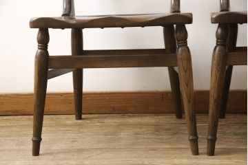 中古　ナラ材　柏木工(KASHIWA)　WILDERNESS(ウィルダネス)　木の温かみある風合いが魅力的なダイニングチェア2脚セット(板座チェア、イス、椅子)(R-062035)