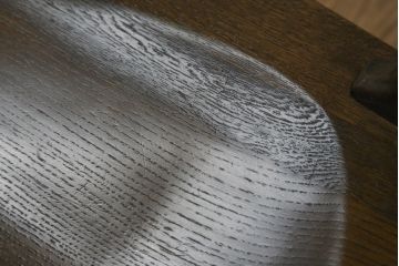 中古　ナラ材　柏木工(KASHIWA)　WILDERNESS(ウィルダネス)　木の温かみある風合いが魅力的なダイニングチェア(板座チェア、イス、椅子)(R-062036)