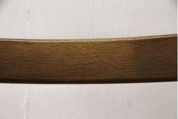 中古　ナラ材　柏木工(KASHIWA)　WILDERNESS(ウィルダネス)　木の温かみある風合いが魅力的な回転アームチェア(板座チェア、ダイニングチェア、イス、椅子)(R-062037)