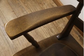 中古　ナラ材　柏木工(KASHIWA)　WILDERNESS(ウィルダネス)　木の温かみある風合いが魅力的な回転アームチェア(板座チェア、ダイニングチェア、イス、椅子)(R-062037)