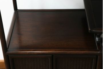 和製アンティーク　昭和初期　唐木　本紫檀(シタン)材　漆塗り　品のある佇まいが魅力の飾り棚(違い棚、茶棚、収納棚、戸棚)(R-062038)