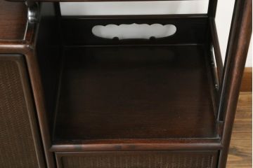 和製アンティーク　昭和初期　唐木　本紫檀(シタン)材　漆塗り　品のある佇まいが魅力の飾り棚(違い棚、茶棚、収納棚、戸棚)(R-062038)