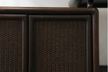 和製アンティーク　昭和初期　唐木　本紫檀(シタン)材　漆塗り　品のある佇まいが魅力の飾り棚(違い棚、茶棚、収納棚、戸棚)(R-062038)