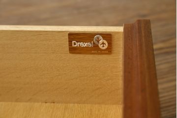 中古　美品　DREXEL HERITAGE(ドレクセルヘリテイジ)　Triune(トライユン)　気品溢れるエレガントなマホガニー材製チェスト(引き出し、サイドボード、サイドチェスト)(R-062042)