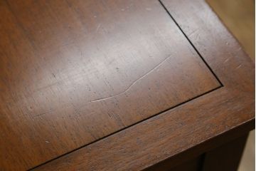 中古　美品　DREXEL HERITAGE(ドレクセルヘリテイジ)　Triune(トライユン)　気品溢れるエレガントなマホガニー材製チェスト(引き出し、サイドボード、サイドチェスト)(R-062042)