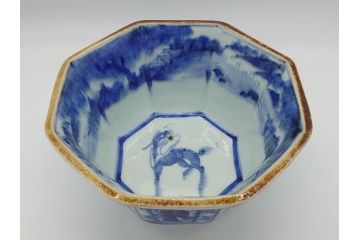 江戸期　古伊万里　染付　麒麟　竹林　賢人　6.4寸皿　約19.5cm　藍の濃淡で表現された圧巻の絵付けが魅力の八角深鉢(六寸四分、深皿、変形皿、和食器、和皿)(R-062044)