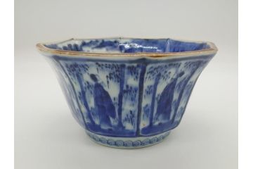 江戸期　古伊万里　染付　麒麟　竹林　賢人　6.4寸皿　約19.5cm　藍の濃淡で表現された圧巻の絵付けが魅力の八角深鉢(六寸四分、深皿、変形皿、和食器、和皿)(R-062044)