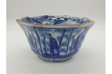 江戸期　古伊万里　染付　麒麟　竹林　賢人　6.4寸皿　約19.5cm　藍の濃淡で表現された圧巻の絵付けが魅力の八角深鉢(六寸四分、深皿、変形皿、和食器、和皿)(R-062044)