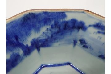 江戸期　古伊万里　染付　麒麟　竹林　賢人　6.4寸皿　約19.5cm　藍の濃淡で表現された圧巻の絵付けが魅力の八角深鉢(六寸四分、深皿、変形皿、和食器、和皿)(R-062044)
