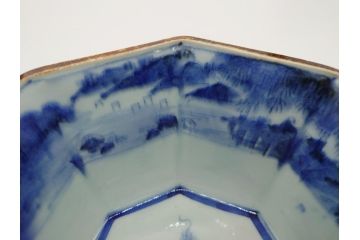 江戸期　古伊万里　染付　麒麟　竹林　賢人　6.4寸皿　約19.5cm　藍の濃淡で表現された圧巻の絵付けが魅力の八角深鉢(六寸四分、深皿、変形皿、和食器、和皿)(R-062044)