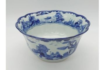 江戸後期　古伊万里　染付　山水文　6.6寸皿　約20cm　趣深い里山の情景が目を引く深鉢(六寸六分、深皿、変形皿、和食器、和皿)(R-062045)