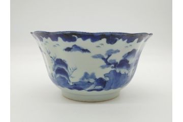 江戸後期　古伊万里　染付　山水文　6.6寸皿　約20cm　趣深い里山の情景が目を引く深鉢(六寸六分、深皿、変形皿、和食器、和皿)(R-062045)