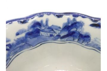 江戸後期　古伊万里　染付　山水文　6.6寸皿　約20cm　趣深い里山の情景が目を引く深鉢(六寸六分、深皿、変形皿、和食器、和皿)(R-062045)