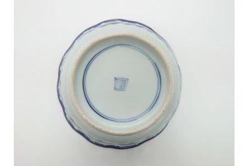 江戸後期　古伊万里　染付　山水文　6.6寸皿　約20cm　趣深い里山の情景が目を引く深鉢(六寸六分、深皿、変形皿、和食器、和皿)(R-062045)