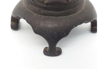 古玩　古銅　麒麟と亀の図　使い込むほどに深みが出る両取っ手付きの花瓶(花器、四つ脚、一輪挿し)(R-062050)