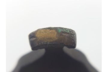 古玩　古銅　麒麟と亀の図　使い込むほどに深みが出る両取っ手付きの花瓶(花器、四つ脚、一輪挿し)(R-062050)