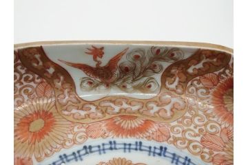 上手物　江戸期　古伊万里　大明成化年製　染付　色絵　花文　鳳凰　8.6寸皿　約26　色彩とフォルムの美しさが食卓に華やかさを演出する変形皿(八寸六分、深皿、和食器、花唐草、和皿)(R-062051)