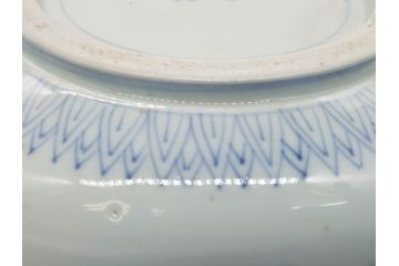 上手物　江戸期　古伊万里　大明成化年製　染付　色絵　花文　鳳凰　8.6寸皿　約26　色彩とフォルムの美しさが食卓に華やかさを演出する変形皿(八寸六分、深皿、和食器、花唐草、和皿)(R-062051)