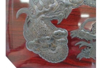 手打ち金具　昭和期　漆塗り　雲龍文　仙台箪笥の金具を使った扇型飾り(壁掛け)(R-062052)