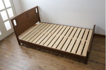 中古　DREXEL HERITAGE(ドレクセルヘリテイジ)　Triune(トライユン)　落ち着いた雰囲気づくりを叶えるベッド(セミダブル)(R-062061)