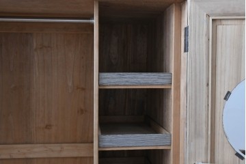 和製ヴィンテージ　希少!　国産　職人　浮造り　彫刻入りの特注総桐箪笥　(R-062063)