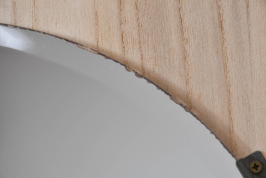 和製ヴィンテージ　希少!　国産　職人　浮造り　彫刻入りの特注総桐箪笥　(R-062063)