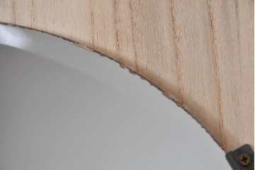 和製ヴィンテージ　希少!　国産　職人　浮造り　彫刻入りの特注総桐箪笥　(R-062063)