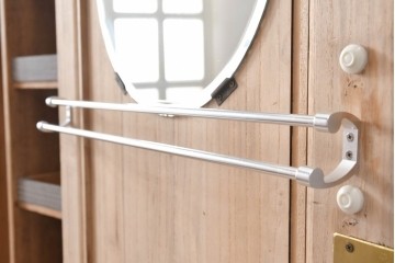 和製ヴィンテージ　希少!　国産　職人　浮造り　彫刻入りの特注総桐箪笥　(R-062063)