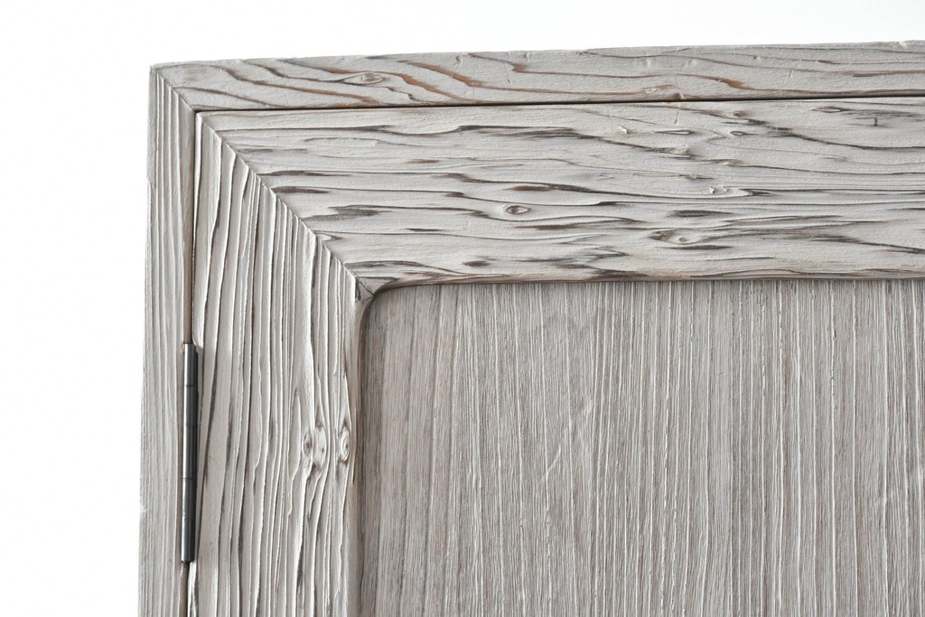 和製ヴィンテージ　希少!　国産　職人　浮造り　彫刻入りの特注総桐箪笥　(R-062063)