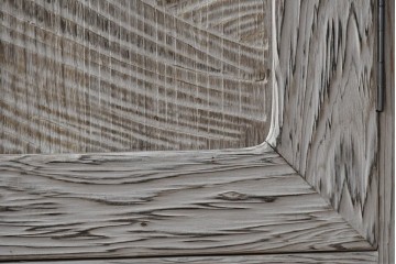 和製ヴィンテージ　希少!　国産　職人　浮造り　彫刻入りの特注総桐箪笥　(R-062063)