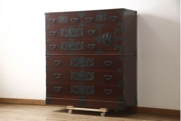 中古　美品　二本松工藝館　田中家具　重厚感ある佇まいが魅力的な収納箪笥(衣装箪笥、和タンス、整理箪笥、引き出し、チェスト)(R-062066)