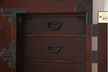 中古　美品　二本松工藝館　田中家具　重厚感ある佇まいが魅力的な収納箪笥(衣装箪笥、和タンス、整理箪笥、引き出し、チェスト)(R-062066)