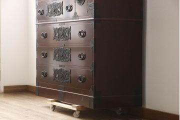 中古　美品　二本松工藝館　田中家具　重厚感ある佇まいが魅力的な収納箪笥(衣装箪笥、和タンス、整理箪笥、引き出し、チェスト)(R-062066)