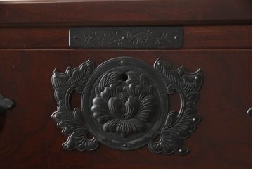 中古　美品　二本松工藝館　田中家具　重厚感ある佇まいが魅力的な収納箪笥(衣装箪笥、和タンス、整理箪笥、引き出し、チェスト)(R-062066)