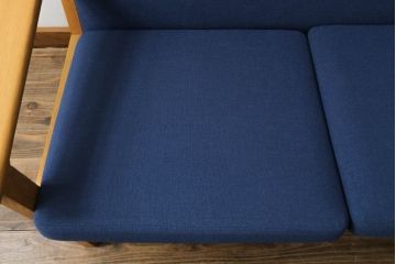 中古　北欧　GETAMA(ゲタマ)　Hans J Wegner(ハンス・J・ウェグナー)　GE265　ナチュラルな雰囲気がかわいらしい2人掛けソファ(二人掛け、2P)(R-062067)