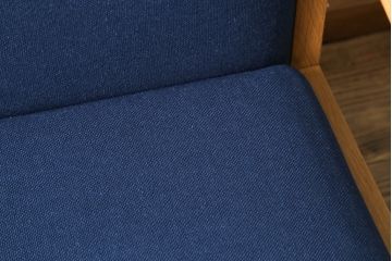 中古　北欧　GETAMA(ゲタマ)　Hans J Wegner(ハンス・J・ウェグナー)　GE265　ナチュラルな雰囲気がかわいらしい2人掛けソファ(二人掛け、2P)(R-062067)