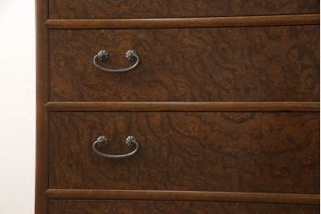 中古　超美品　総欅(ケヤキ)材　内部桐材　指物家具　吉蔵　美しい杢目と品のある佇まいが魅力の収納箪笥(小箪笥、引き出し、整理タンス、チェスト)(R-062068)