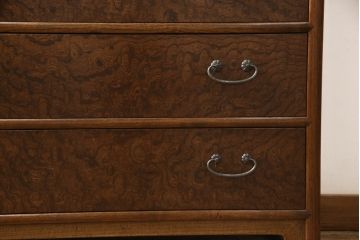 中古　超美品　総欅(ケヤキ)材　内部桐材　指物家具　吉蔵　美しい杢目と品のある佇まいが魅力の収納箪笥(小箪笥、引き出し、整理タンス、チェスト)(R-062068)