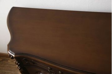 中古　カリモク家具(karimoku)　domani(ドマーニ)　Louis(ルイ)XVシリーズ　隅々まで施された装飾が美しいサイドボード(戸棚、収納棚、サイドキャビネット)(R-062069)