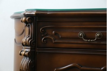 中古　カリモク家具(karimoku)　domani(ドマーニ)　Louis(ルイ)XVシリーズ　隅々まで施された装飾が美しいサイドボード(戸棚、収納棚、サイドキャビネット)(R-062069)