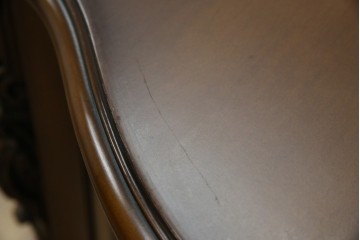 中古　カリモク家具(karimoku)　domani(ドマーニ)　Louis(ルイ)XVシリーズ　隅々まで施された装飾が美しいサイドボード(戸棚、収納棚、サイドキャビネット)(R-062069)