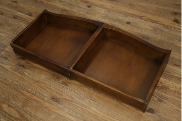 中古　カリモク家具(karimoku)　domani(ドマーニ)　Louis(ルイ)XVシリーズ　隅々まで施された装飾が美しいサイドボード(戸棚、収納棚、サイドキャビネット)(R-062069)