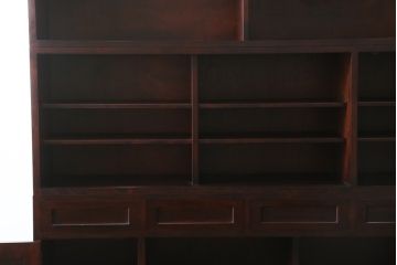 中古　美品　宮崎県　都城民芸　希少サイズ　希少デザイン　重厚感ある佇まいが魅力的な六尺水屋箪笥(食器棚、和風キャビネット、収納棚、戸棚、茶棚)(R-062071)